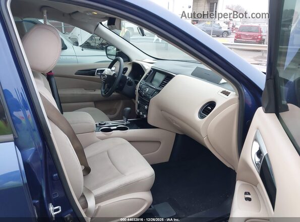 5N1DR2MM2HC634495 2017 NISSAN PATHFINDER Blue Front interior view