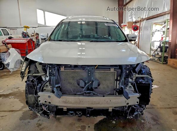 5N1DR2MM5HC908109 2017 NISSAN PATHFINDER White Widok z przodu