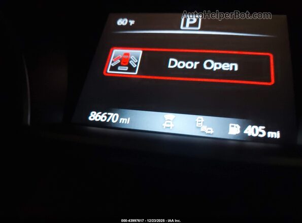 5N1DR2MN1JC662786 2018 NISSAN PATHFINDER Black 