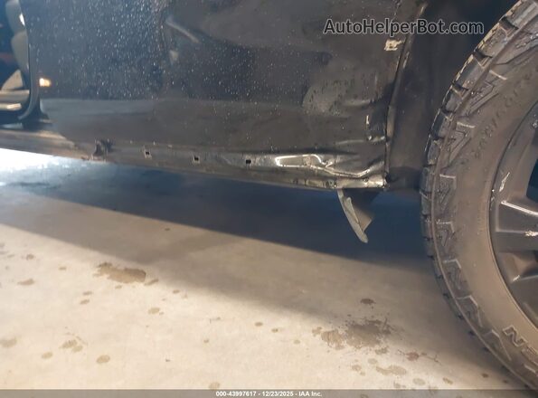 5N1DR2MN1JC662786 2018 NISSAN PATHFINDER Black 