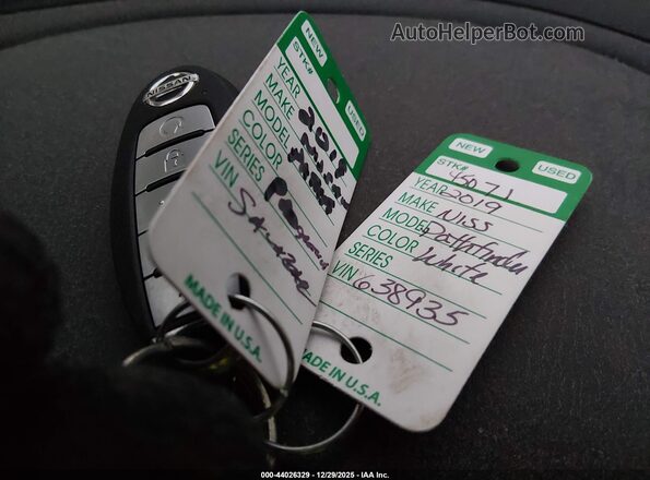 5N1DR2MN2KC638935 2019 NISSAN PATHFINDER White Vista del salpicadero