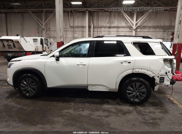 5N1DR3BC1RC258129 2024 NISSAN PATHFINDER White 