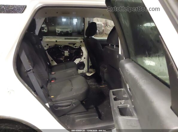5N1DR3BC1RC258129 2024 NISSAN PATHFINDER White Вид наклейки з VIN-кодом