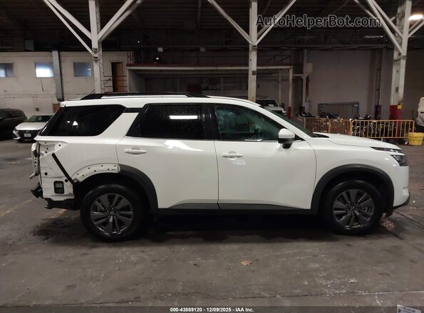 5N1DR3BC1RC258129 2024 NISSAN PATHFINDER White Панорамний вид салону 360°