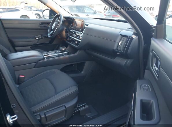 5N1DR3BC1SC244124 2025 NISSAN PATHFINDER Black წინა სალონის ხედი