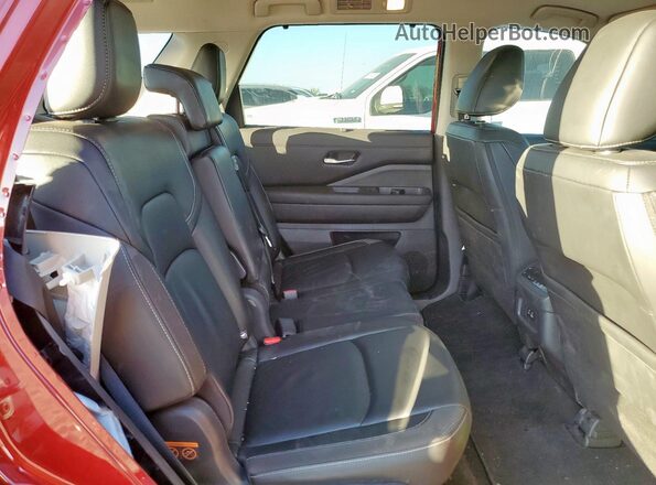 5N1DR3CA3PC211016 2023 NISSAN PATHFINDER Красный Вид задней части салона
