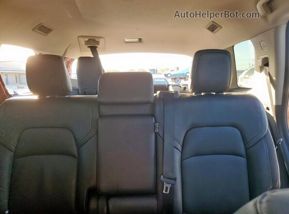 5N1DR3CA3PC211016 2023 NISSAN PATHFINDER Красный Вид задних сидений