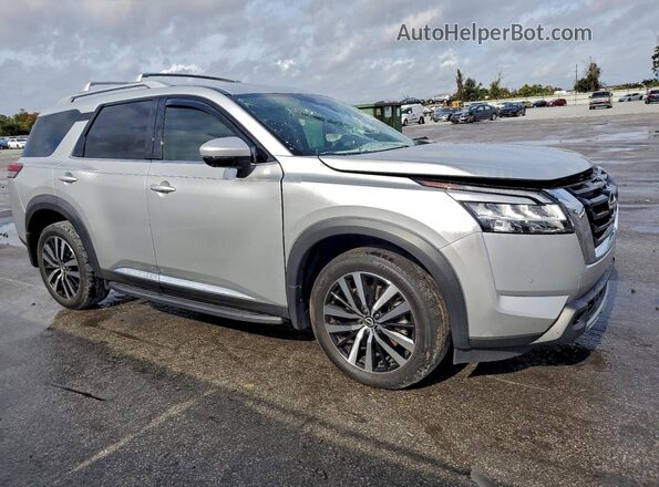 5N1DR3DH4RC246775 2024 NISSAN PATHFINDER Серебряный Передняя правая четверть