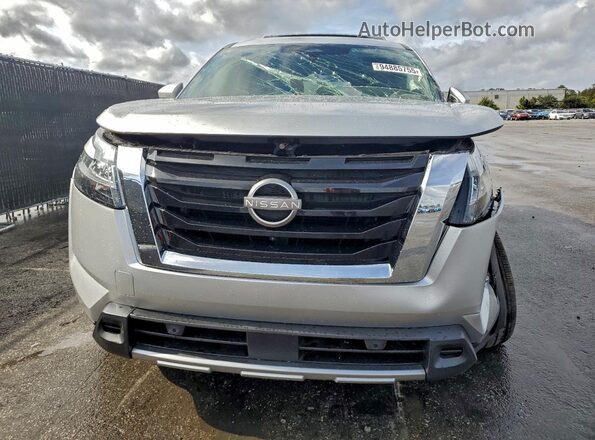 5N1DR3DH4RC246775 2024 NISSAN PATHFINDER Серебряный Вид спереди