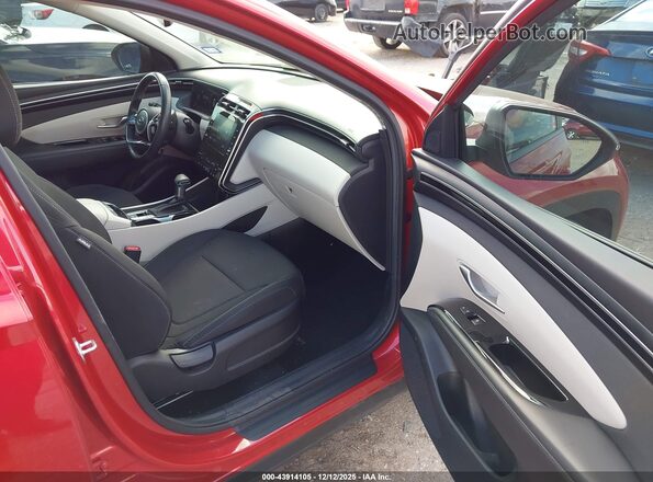 5NMJF3AE4NH070879 2022 HYUNDAI TUCSON Красный Вид салона спереди