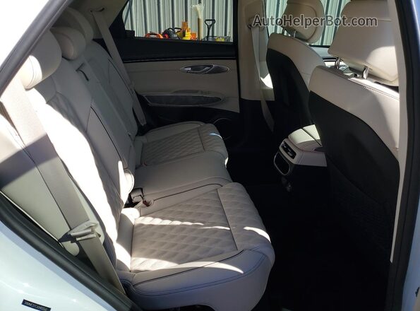 5NMMCDTC6SH033562 2025 GENESIS GV70 White 