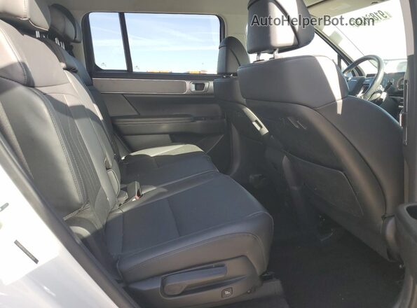 5NMP24GL7RH005371 2024 HYUNDAI SANTA White Սալոնի հետևի տեսք