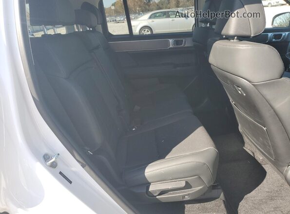 5NMP24GL9SH133620 2025 HYUNDAI SANTA White უკანა სალონის ხედი