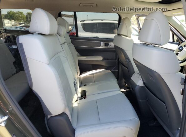 5NMP3DG11RH010092 2024 HYUNDAI SANTA Green Rear interior view