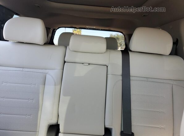 5NMP3DG11RH010092 2024 HYUNDAI SANTA Green Rear seats view