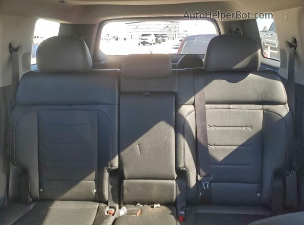 5NMP4DGLXRH043235 2024 HYUNDAI SANTA Gray Հետևի նստատեղերի տեսք