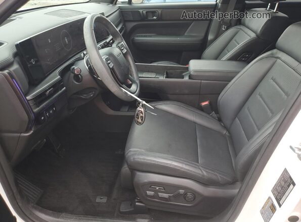 5NMP54G13SH041098 2025 HYUNDAI SANTA FE CALLIGRAPHY White Вид салону спереду