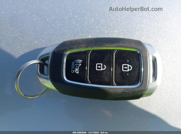 5NMS3CAD9LH205906 2020 HYUNDAI SANTA FE Серебряный Вид панели приборов