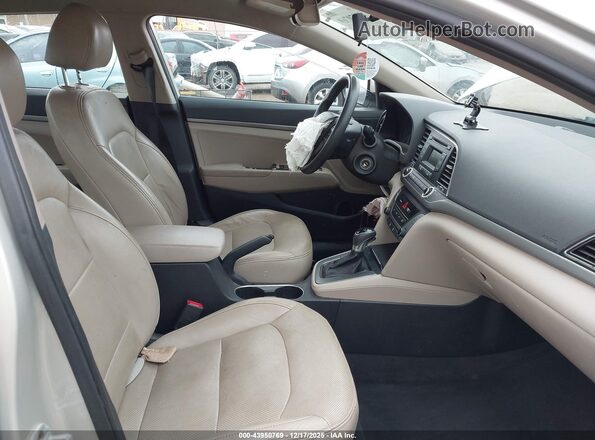 5NPD74LF1HH101700 2017 HYUNDAI ELANTRA Beige Widok wnętrza z przodu