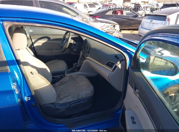 5NPD74LF9JH259532 2018 HYUNDAI ELANTRA Blue Front interior view