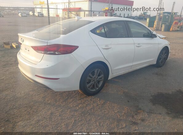 5NPD84LF0JH339914 2018 HYUNDAI ELANTRA White Trasero derecho