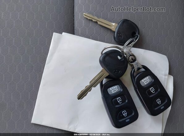 5NPD84LF1KH493940 2019 HYUNDAI ELANTRA Silver 