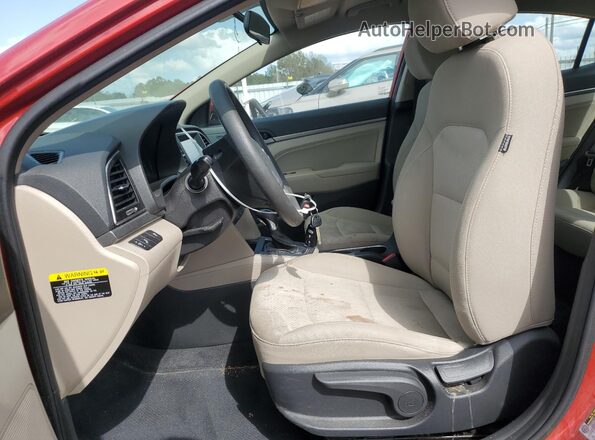 5NPD84LF3JH333007 2018 HYUNDAI ELANTRA Red Вид салону спереду