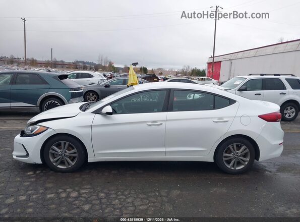 5NPD84LF5JH399445 2018 HYUNDAI ELANTRA White 
