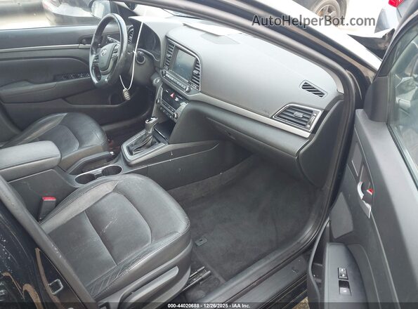 5NPD84LF7HH098167 2017 HYUNDAI ELANTRA Black Widok wnętrza z przodu