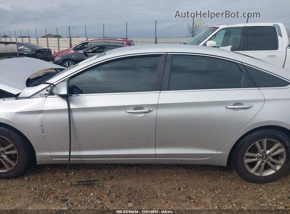 5NPE24AF7GH389615 2016 HYUNDAI SONATA Silver Սալոնի հետևի տեսք