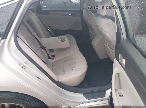 5NPE24AF7GH389615 2016 HYUNDAI SONATA Silver VIN կոդի պիտակի տեսք