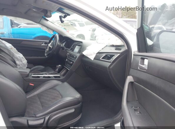5NPE34AF2GH434117 2016 HYUNDAI SONATA White წინა სალონის ხედი