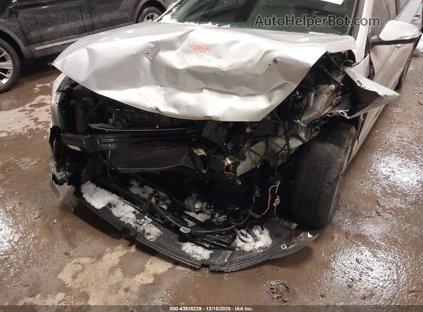 5NPE34AF4HH525665 2017 HYUNDAI SONATA Серебряный Вид спереди