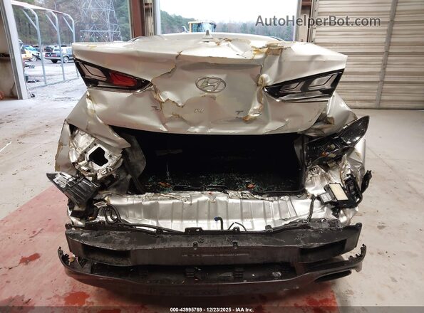 5NPE34AF7JH670088 2018 HYUNDAI SONATA Silver 