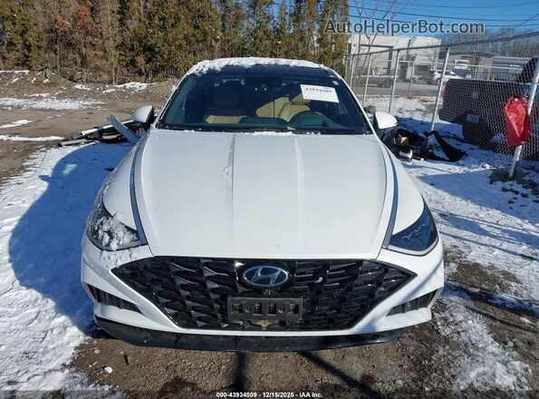 5NPEH4J20LH021010 2020 HYUNDAI SONATA White უკანა სალონის ხედი