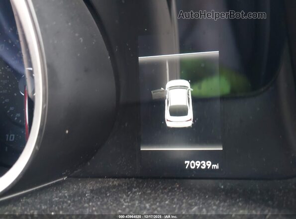 5NPLM4AG0NH083413 2022 HYUNDAI ELANTRA White 