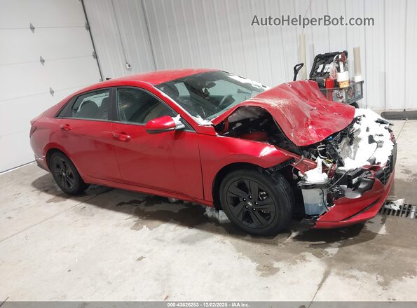 5NPLM4AG2MH048516 2021 HYUNDAI ELANTRA Red Սալոնի հետևի տեսք