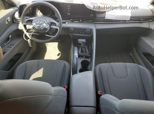 5NPLM4AG3NH077556 2022 HYUNDAI ELANTRA Серый Вид панели приборов