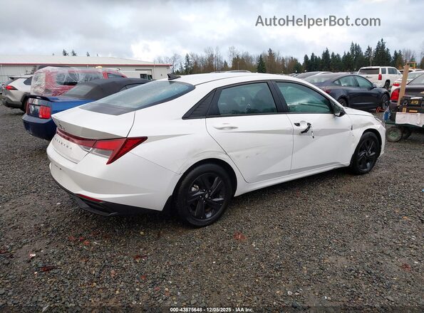 5NPLM4AG7NH053129 2022 HYUNDAI ELANTRA White Tył prawy