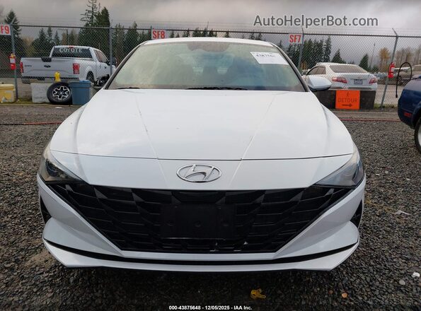 5NPLM4AG7NH053129 2022 HYUNDAI ELANTRA White Widok deski rozdzielczej