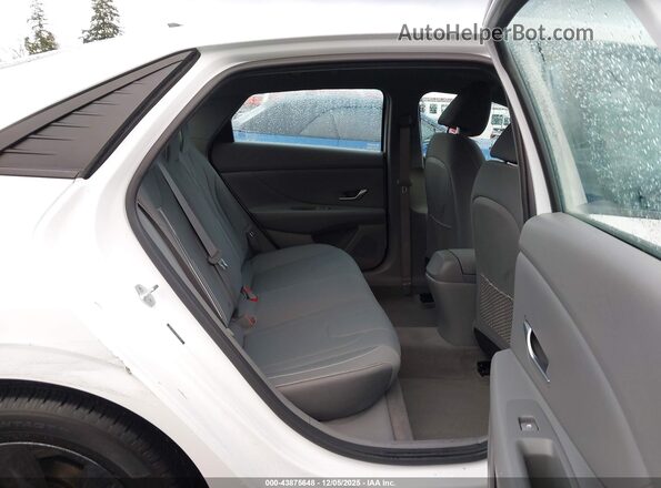 5NPLM4AG7NH053129 2022 HYUNDAI ELANTRA White 