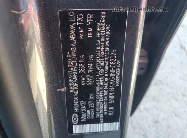 5NPLN4AG1NH082025 2022 HYUNDAI ELANTRA Gray Vista del compartimento del motor