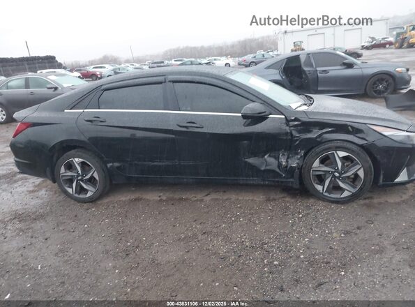 5NPLN4AG4NH075313 2022 HYUNDAI ELANTRA Черный Вид задней части салона