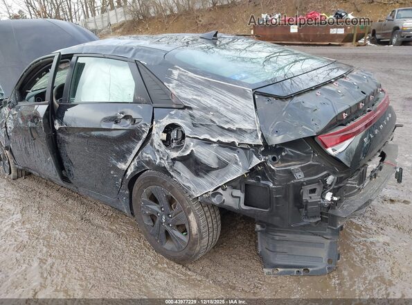 5NPLS4AG0NH079903 2022 HYUNDAI ELANTRA Black Front view
