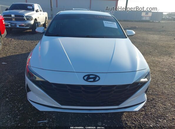 5NPLS4AG4PH097940 2023 HYUNDAI ELANTRA White Vista del cuadro de instrumentos