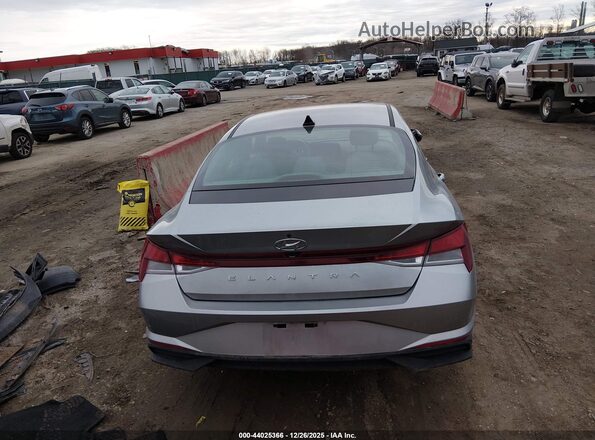 5NPLS4AG9NH076692 2022 HYUNDAI ELANTRA Silver 