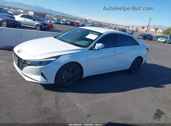 5NPLS4AG9NH080631 2022 HYUNDAI ELANTRA White 360 interior view