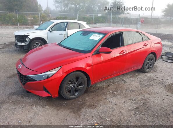 5NPLS4AGXNH059366 2022 HYUNDAI ELANTRA Red Vista tres cuartos delantera izquierda