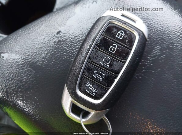 5NPLS4AGXNH059366 2022 HYUNDAI ELANTRA Red Vista del salpicadero