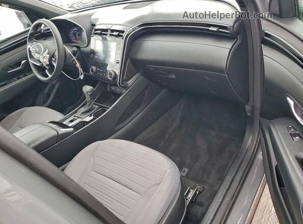 5NTJA4AE8RH096979 2024 HYUNDAI SANTA Gray Widok deski rozdzielczej